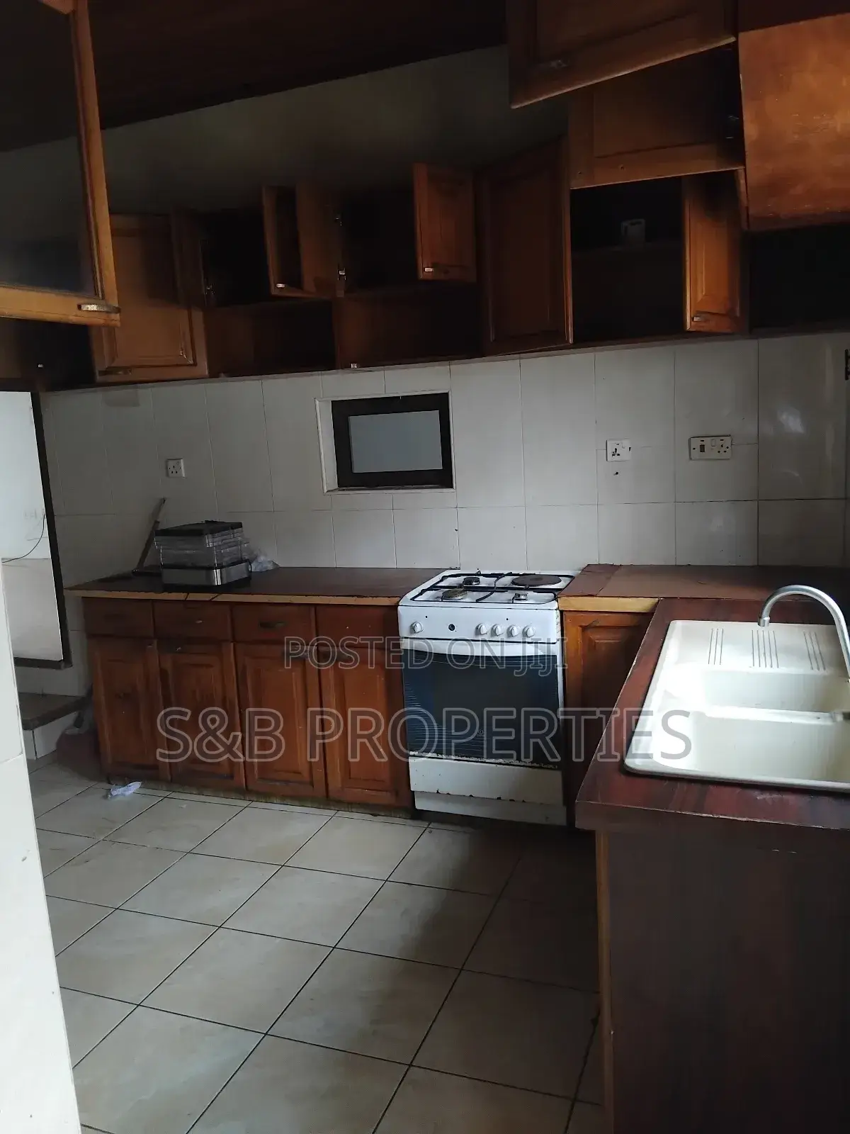4bdrm Apartment in Ashomang Estate for rent in Ashomang Estate