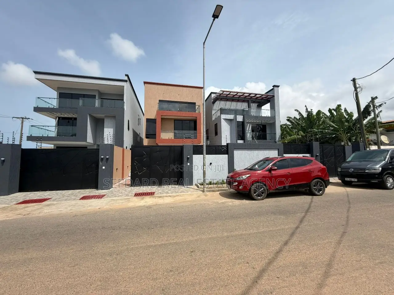 5bdrm Duplex in Lartebiokorshie for rent in Lartebiokorshie