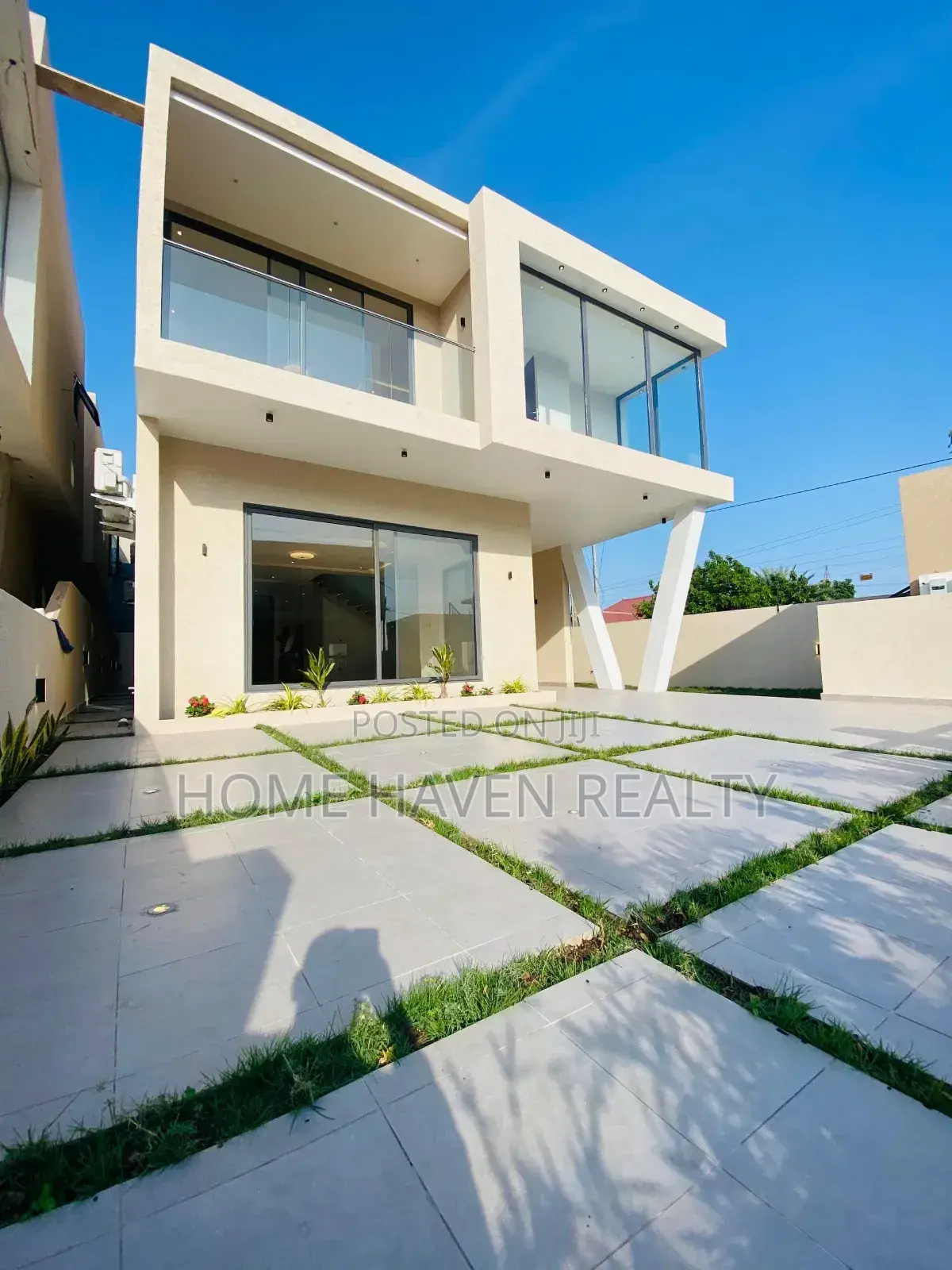 4bdrm House in Adjiriganor, East Legon for sale in East Legon