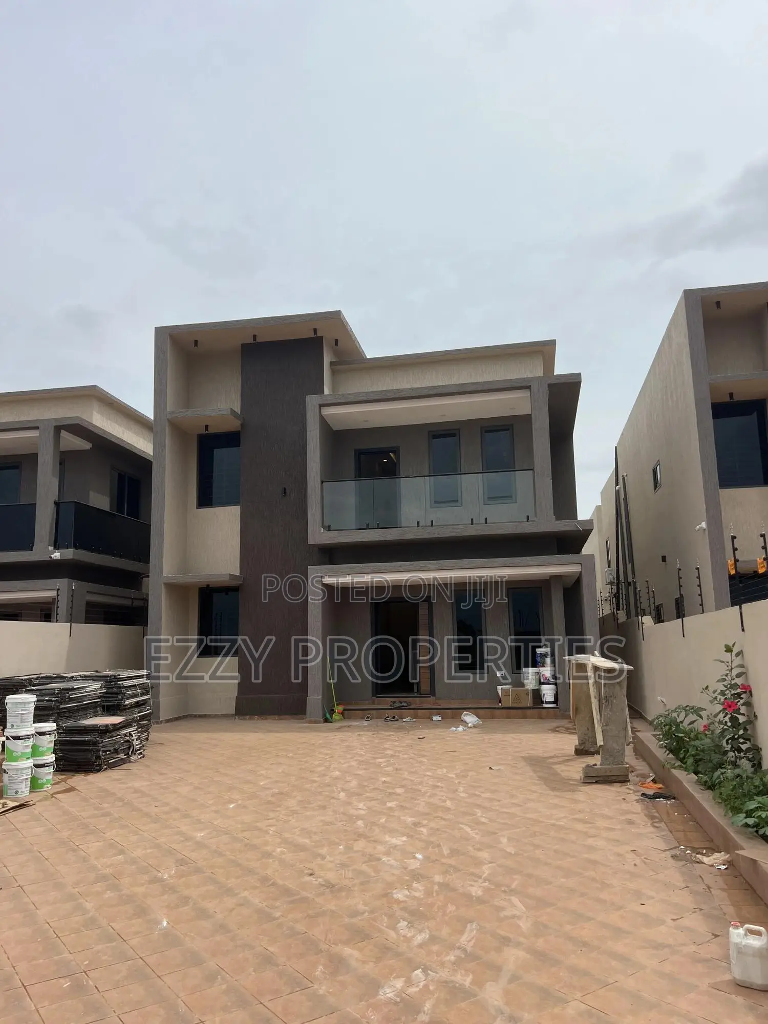 4bdrm Duplex in East Legon Hills - for sale in Ga East Municipal
