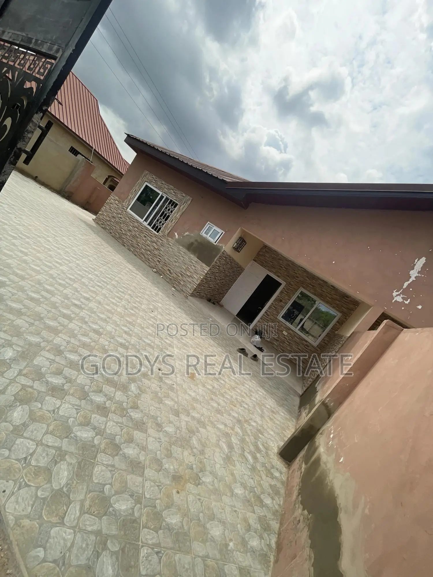 3bdrm House in Libarian Camp, Gomoa East for sale in Gomoa East