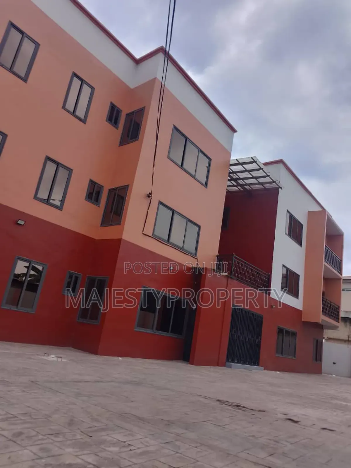 2bdrm Apartment in Spintex for sale in Spintex