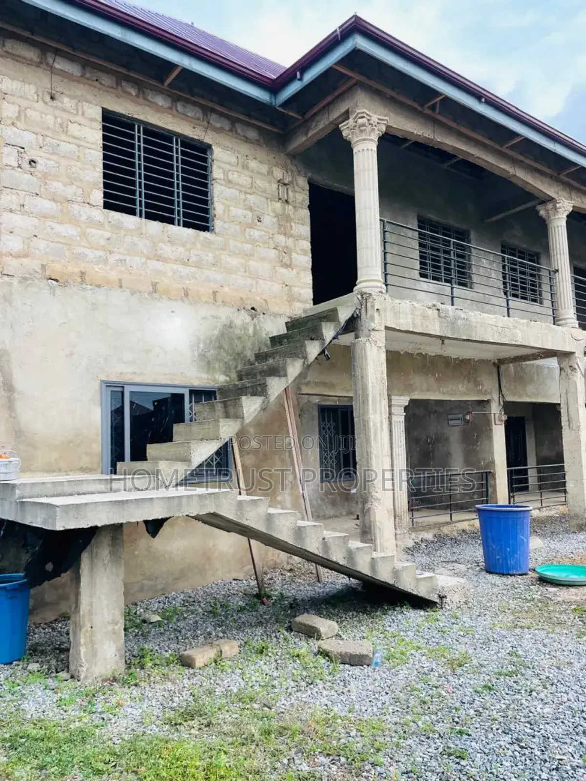 8bdrm House in Hometrust Properties, Ablekuma for sale in Ablekuma