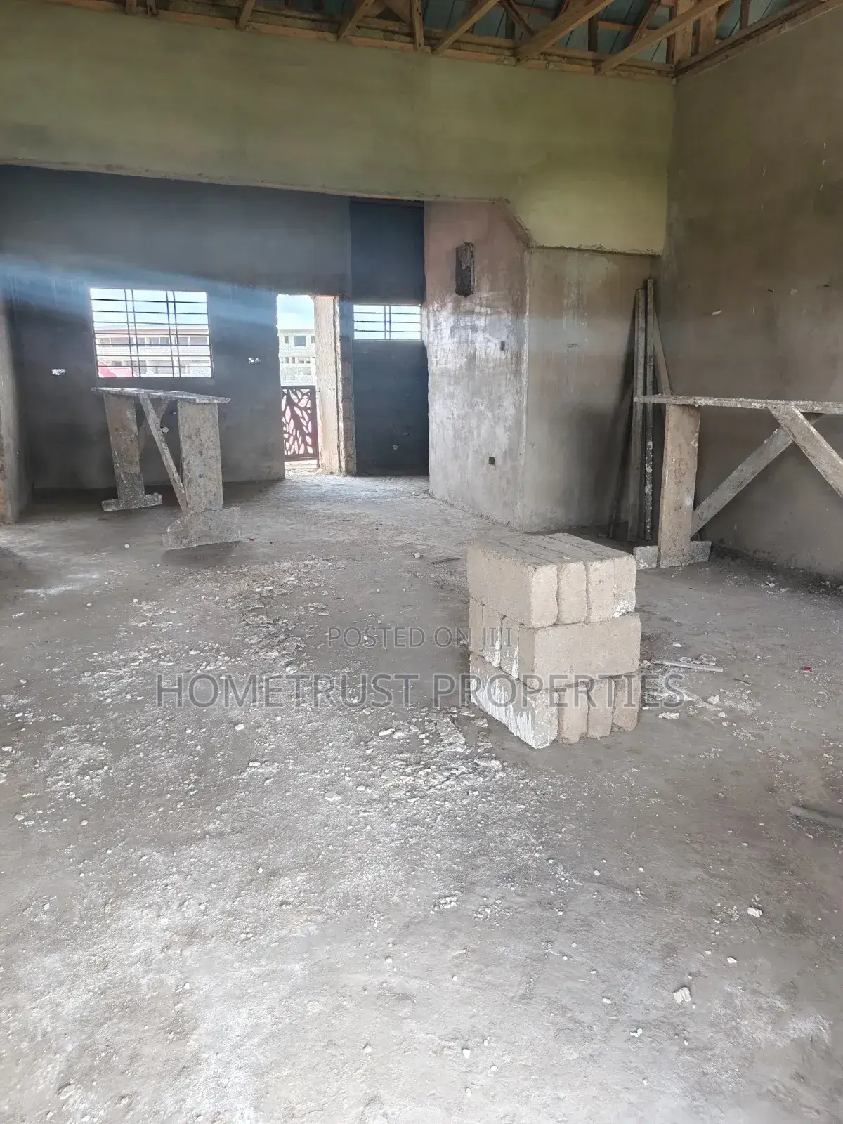 8bdrm House in Hometrust Properties, Ablekuma for sale in Ablekuma