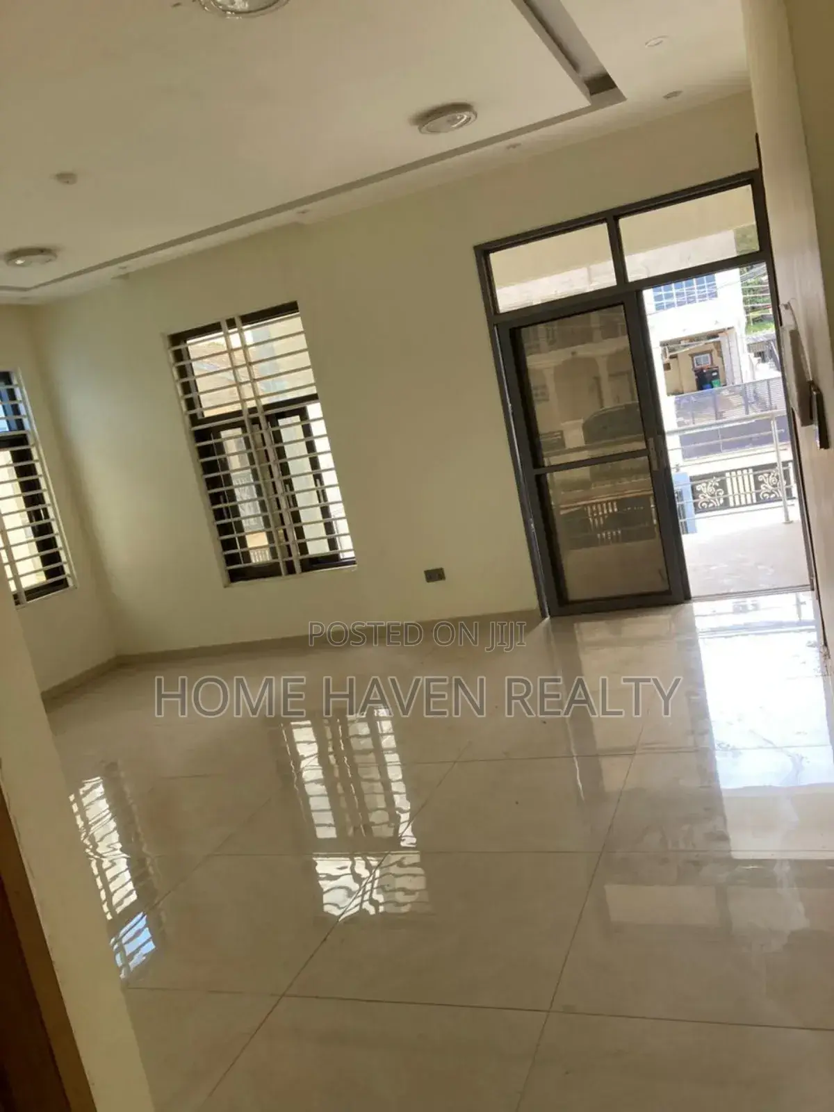 5bdrm House in West Hills Mall for sale in West Hills Mall Area