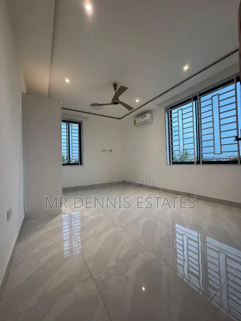 Furnished 2bdrm Apartment in Westhills Mall for rent in West Hills Mall Area