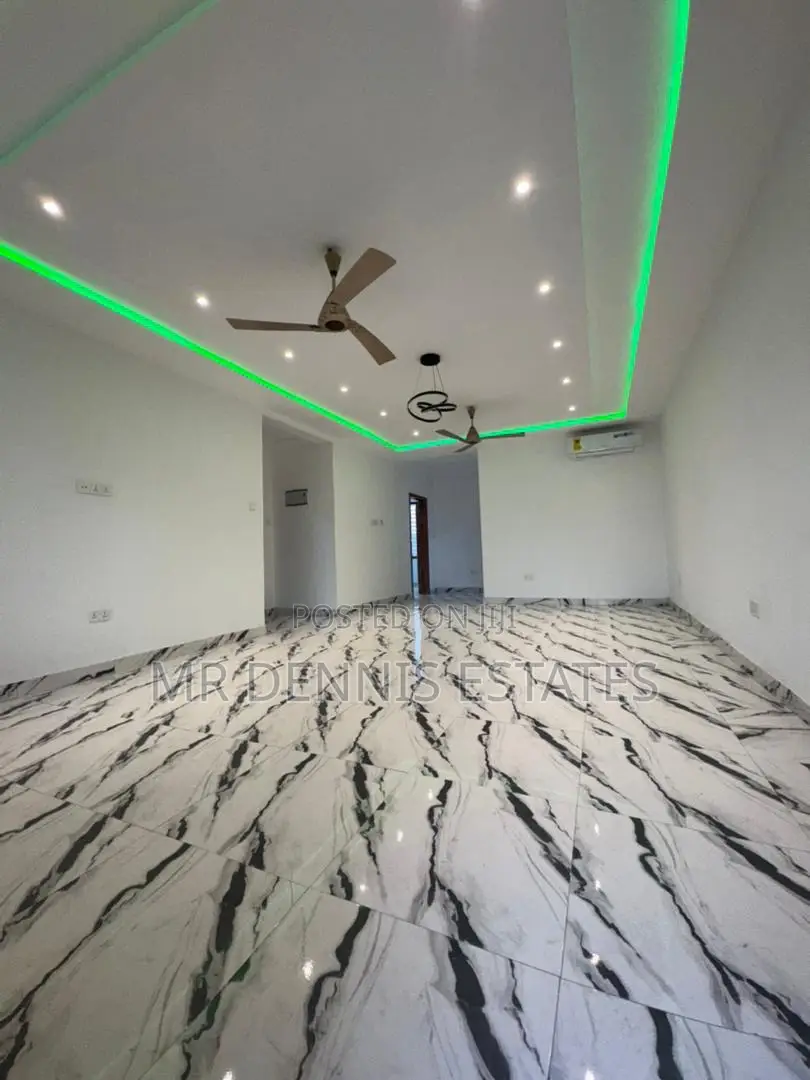 Furnished 2bdrm Apartment in Westhills Mall for rent in West Hills Mall Area