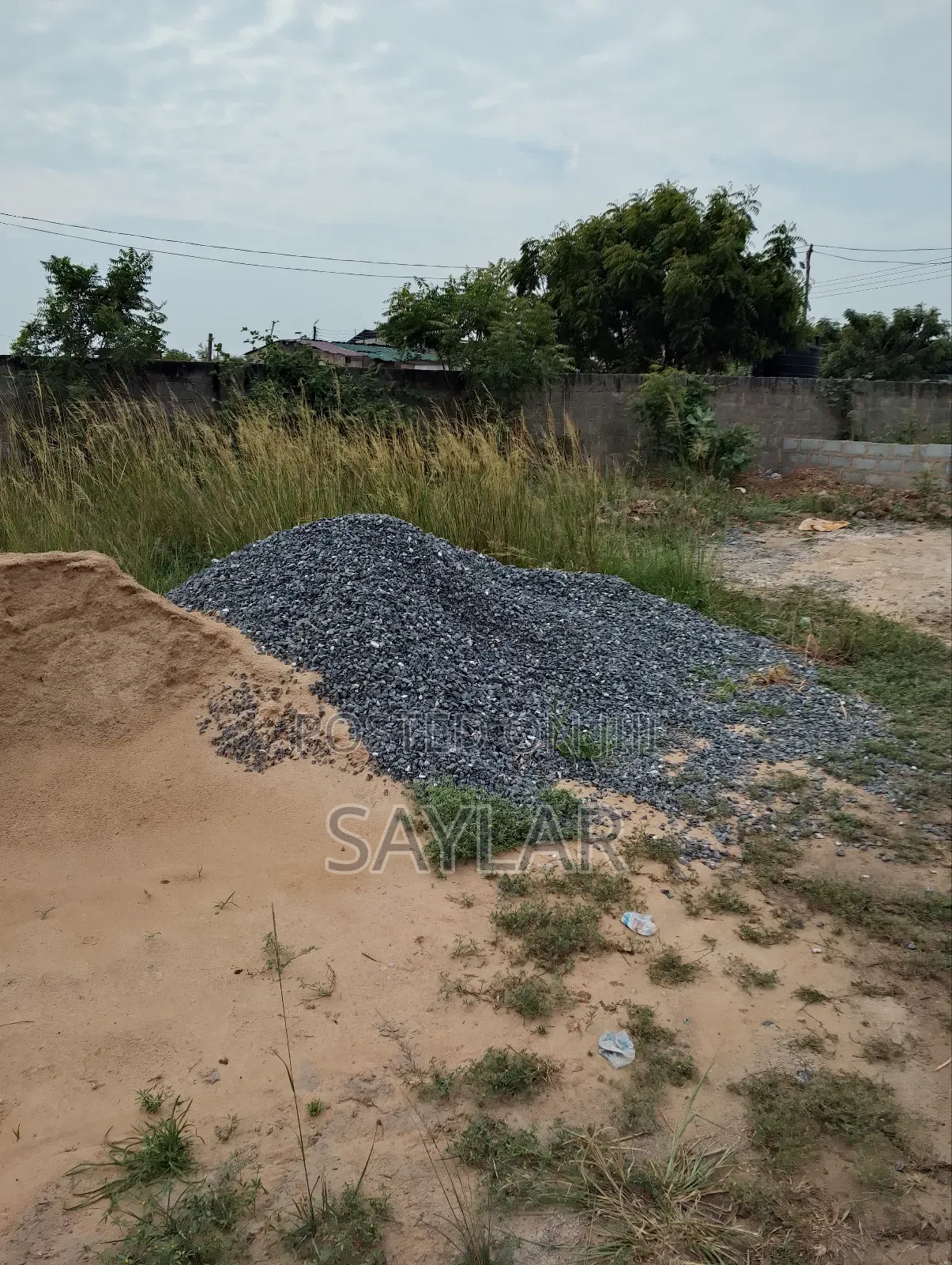 Full Plot Fully Fenced Sakomono Celebrity Golf Area on Hot Sale in Tema Metropolitan