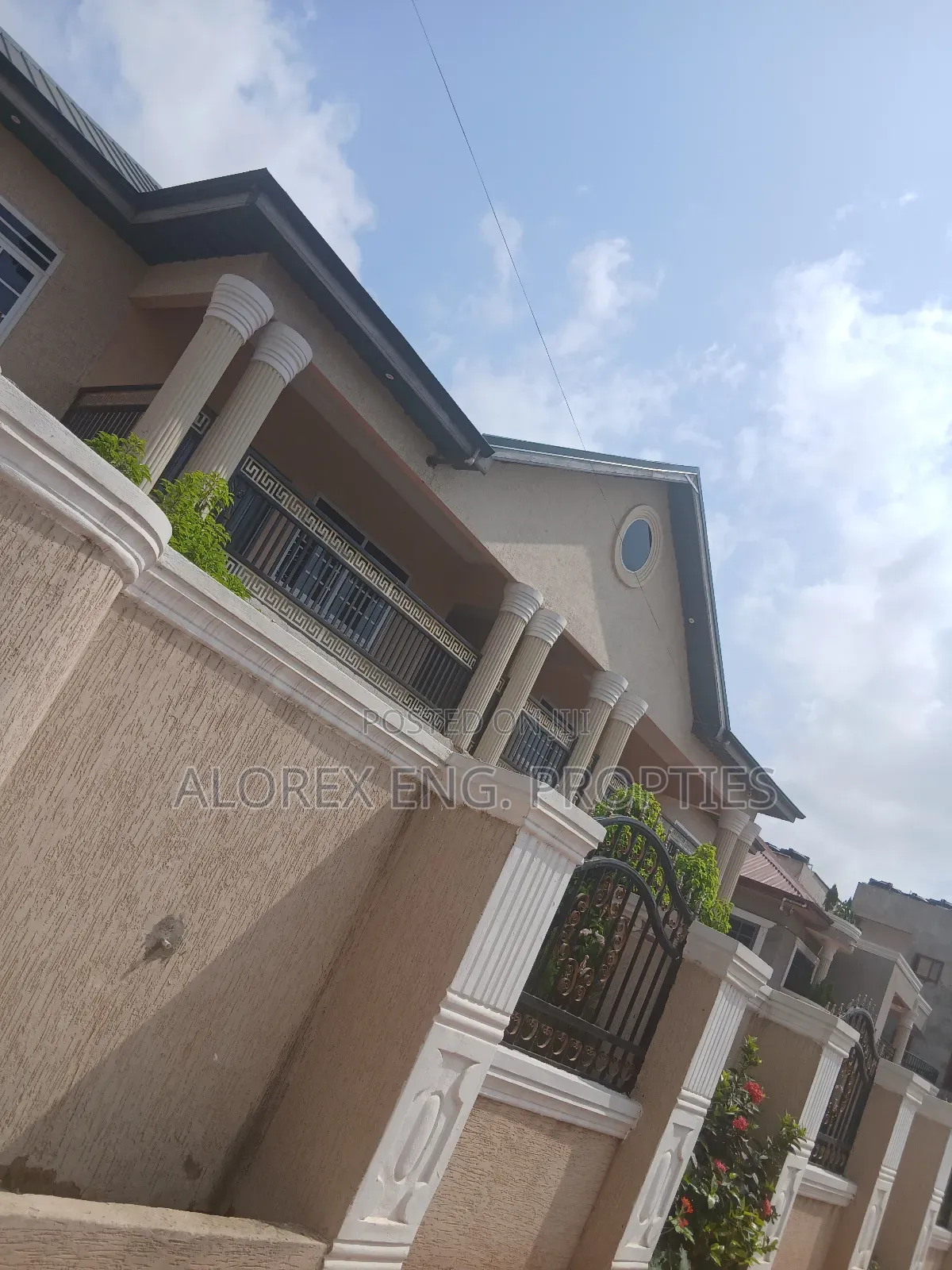3bdrm Apartment in Rowi, Adenta for rent in Adenta