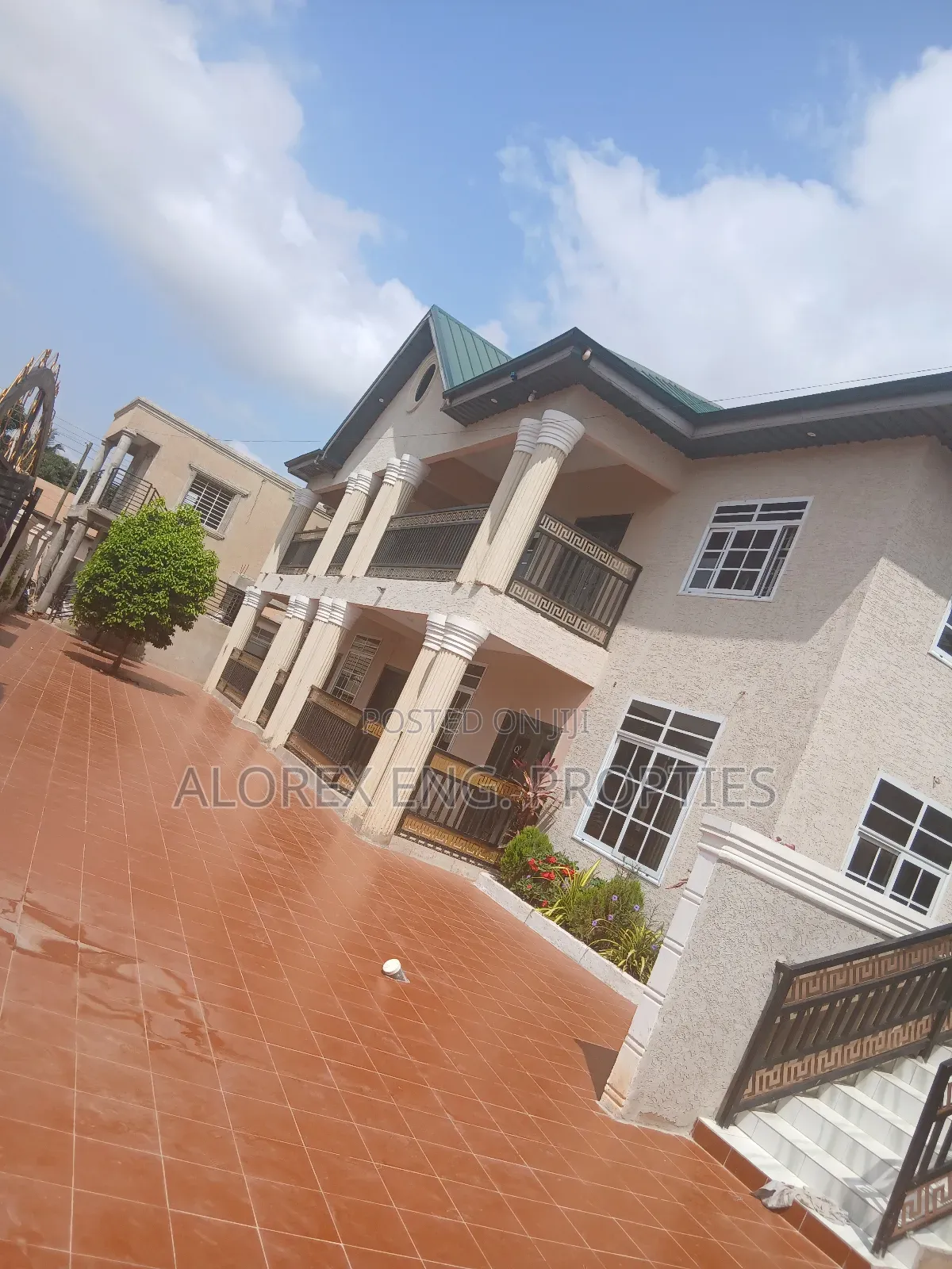 3bdrm Apartment in Rowi, Adenta for rent in Adenta