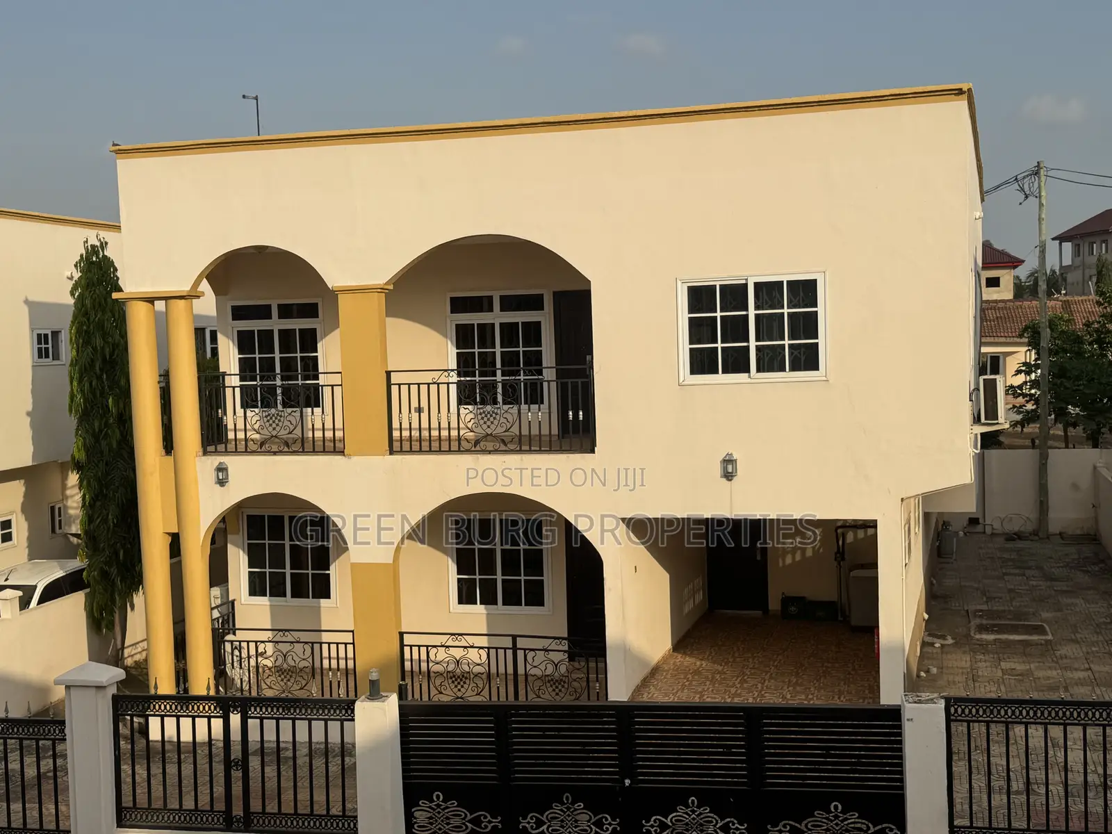 3bdrm Townhouse / Terrace in Green, East Legon for rent in East Legon