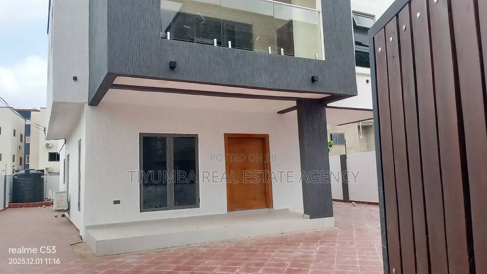 5bdrm Duplex in Tiyumba Agency, Haatso for sale in Haatso