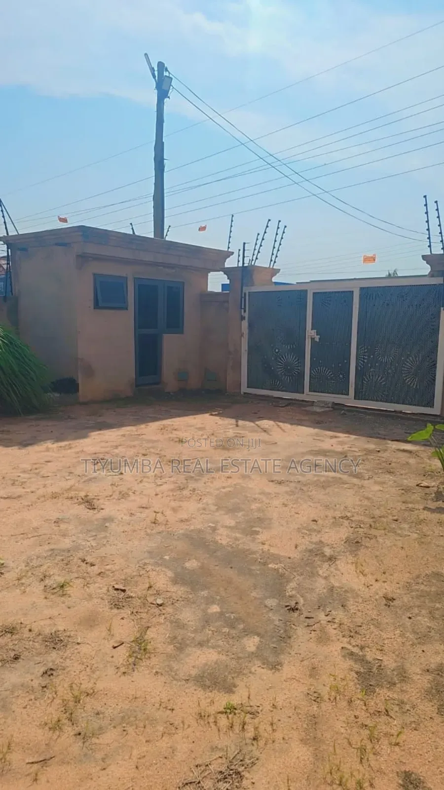 4bdrm Duplex in Tiyumba Agency., Haatso for sale in Haatso