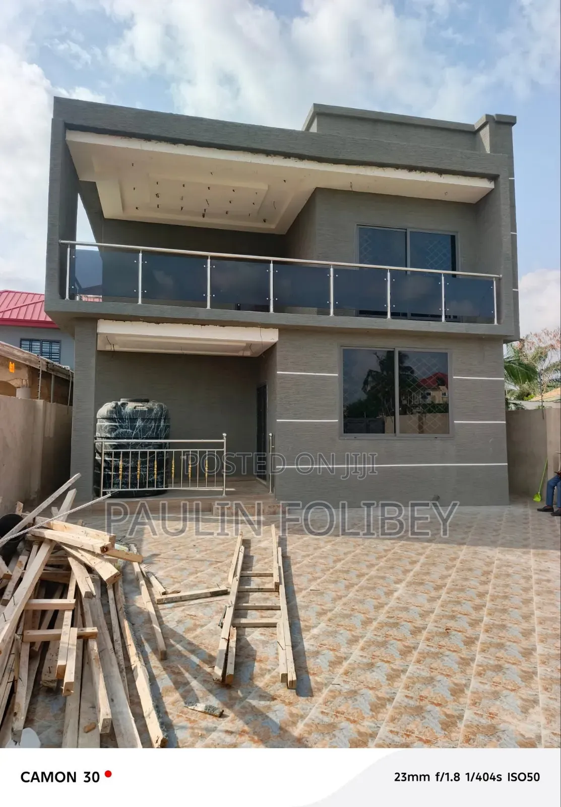 5bdrm Duplex in Dg Properties, Ablekuma for sale in Ablekuma