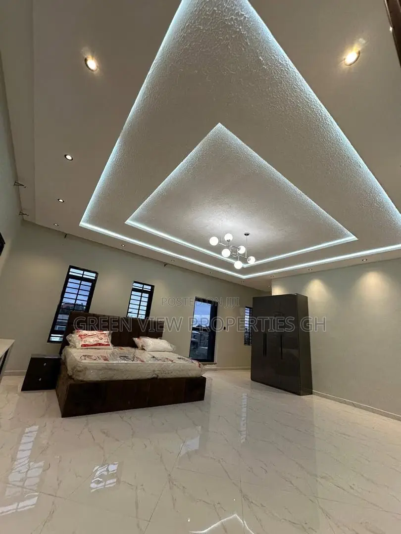 4bdrm Duplex in Adenta for sale in Adenta