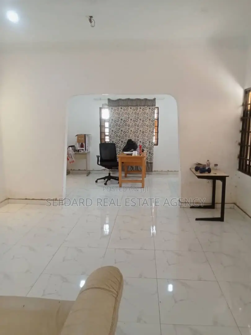3bdrm House in West Legon for sale in West Legon