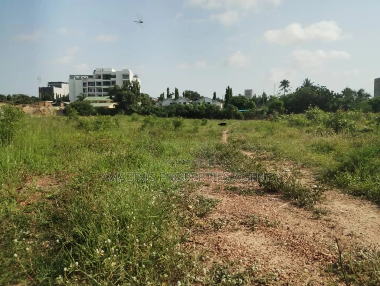 A. 1 Acre Of Main Roadside Land Available For Sale At Dzorwulu, in Dworwulu