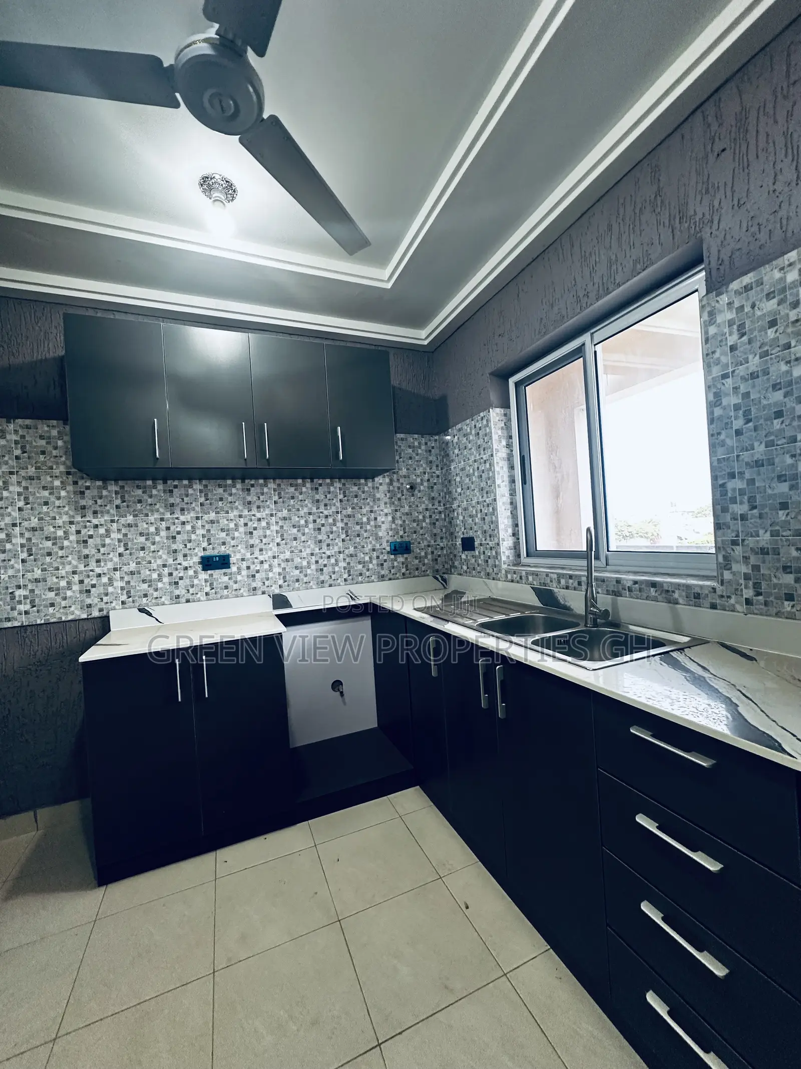 2bdrm Apartment in West Hills Mall Area for rent in West Hills Mall Area