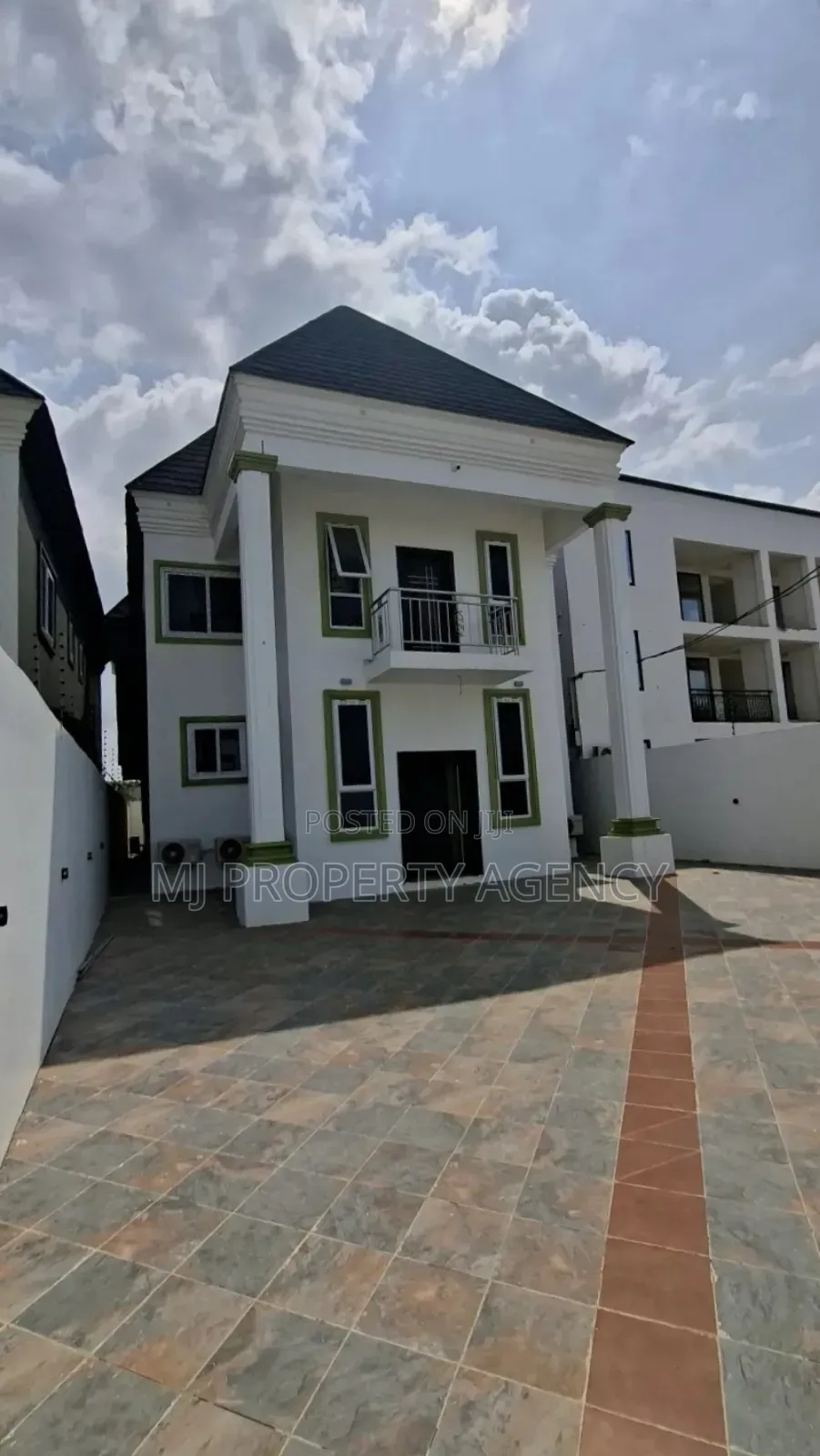 Furnished 4bdrm Duplex in Community 12, Tema Metropolitan for rent in Tema Metropolitan