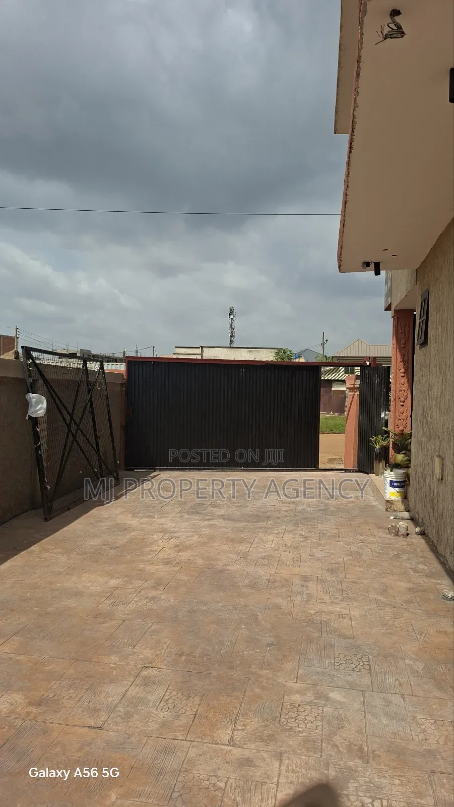 5bdrm Duplex in Community 12 New, Tema Metropolitan for sale in Tema Metropolitan
