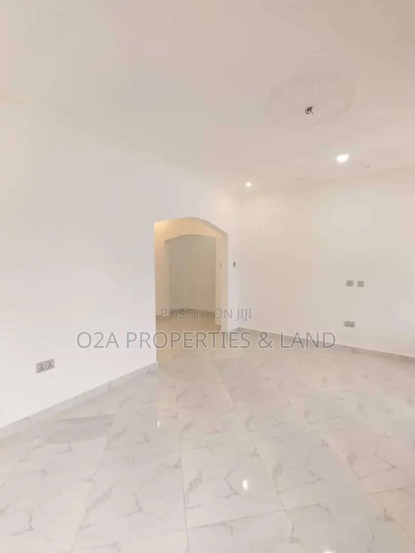3bdrm House in Adenta Armahia, Barrier for sale in Barrier