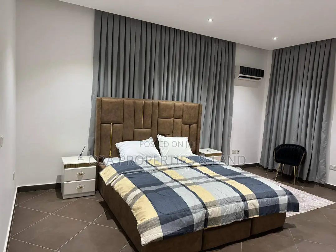 Furnished 3bdrm House in East Airport for rent in Airport Residential Area