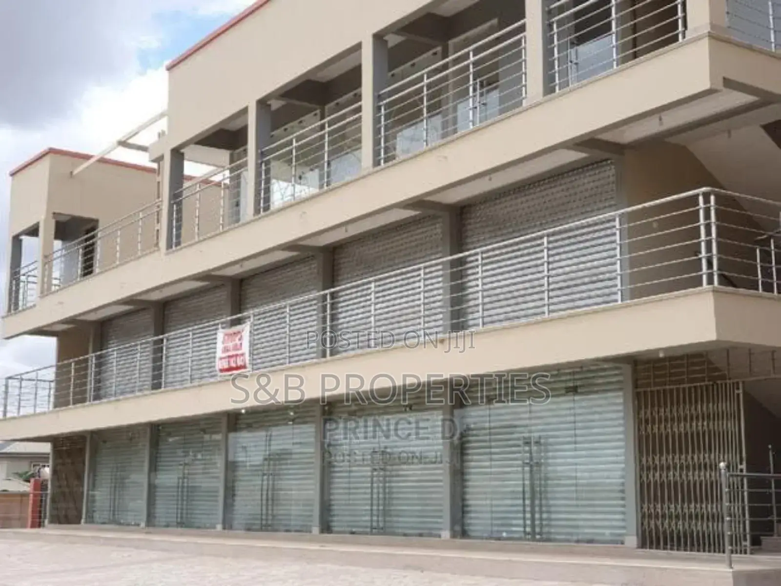 Shop for Rent at Haatso Borhye in Haatso