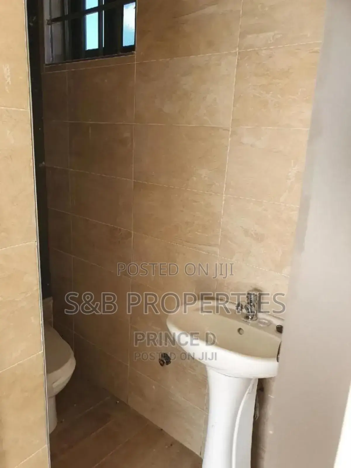 Shop for Rent at Haatso Borhye in Haatso