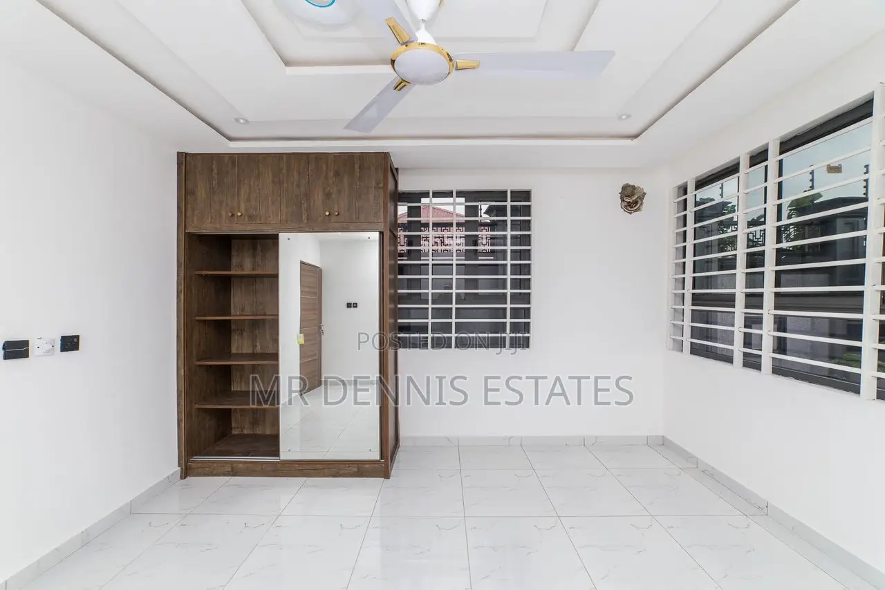 2bdrm Apartment in Westhills Mall for rent in West Hills Mall Area