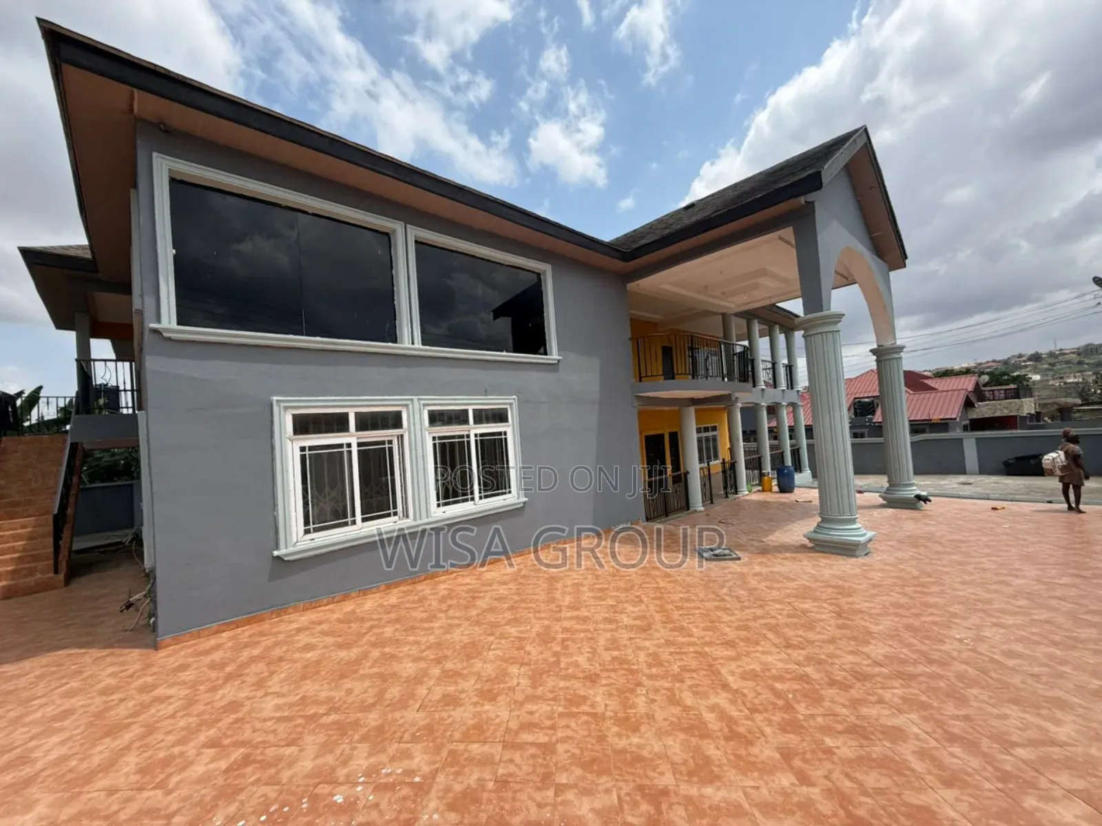 8bdrm Duplex in Wisa Group, Accra Metropolitan for rent in Accra Metropolitan