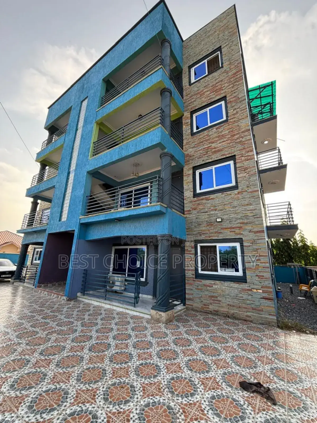 2bdrm Apartment in School Junction, Ashaley Botwe for rent in Ashaley Botwe