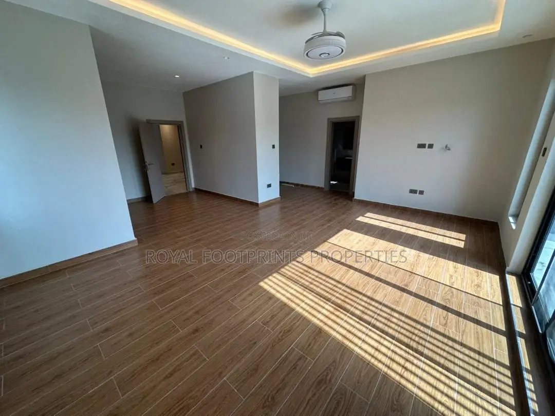 4bdrm House in Luxelooks Properties, Ashaley Botwe for rent in Ashaley Botwe