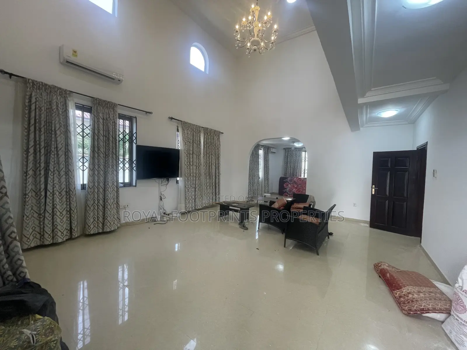 4bdrm House in Luxelooks Properties, East Legon for rent in East Legon