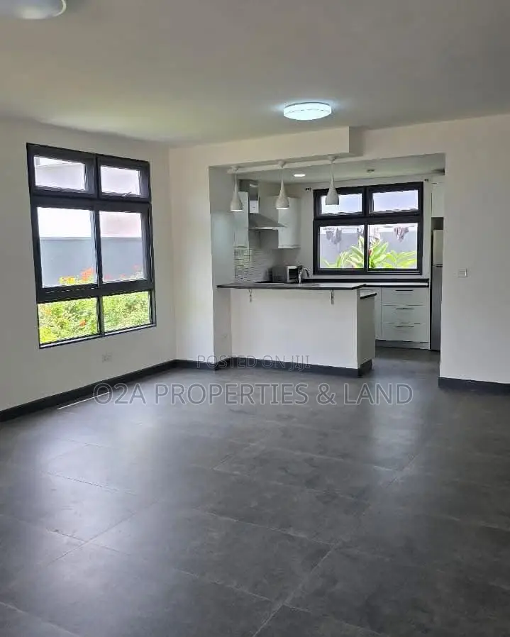 5bdrm House in Ayi Mensah Park, Ga East Municipal for sale in Ga East Municipal