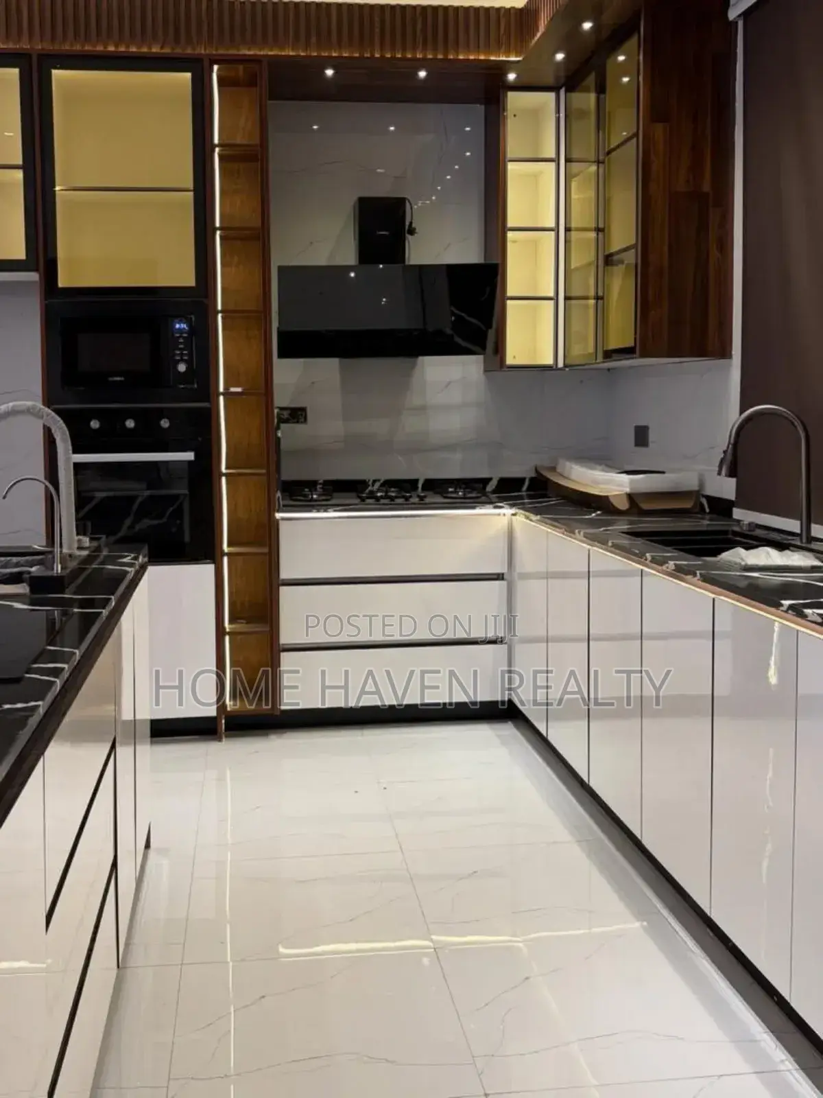 4bdrm House in East Legon for sale in East Legon