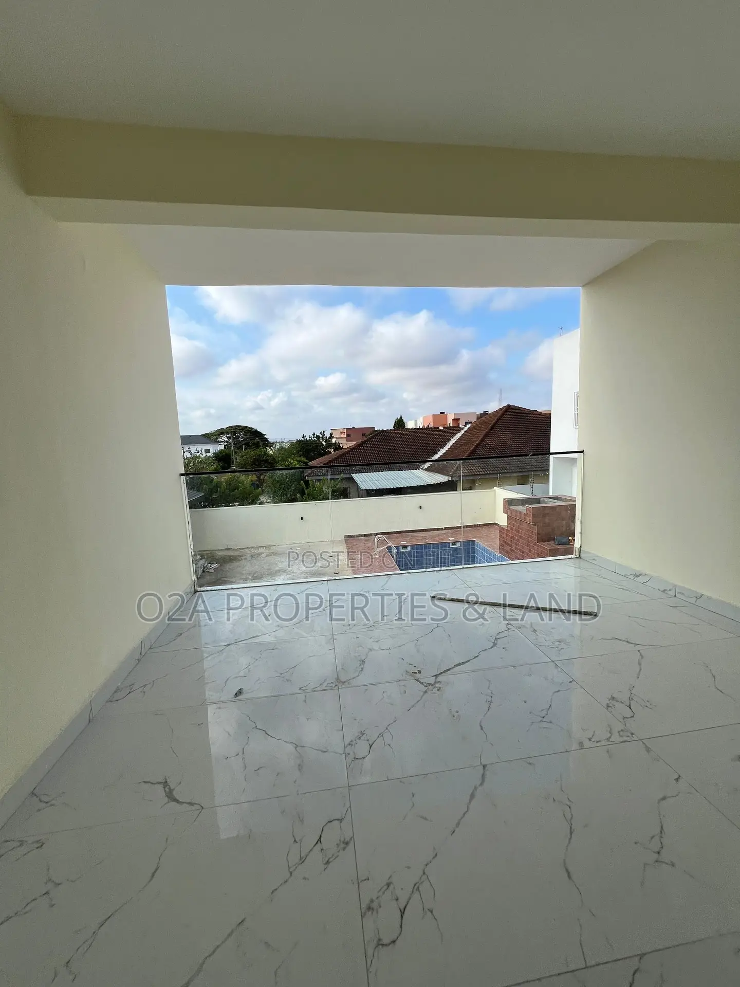 5bdrm House in East Legon A&C Mall for sale in A&C Mall Area