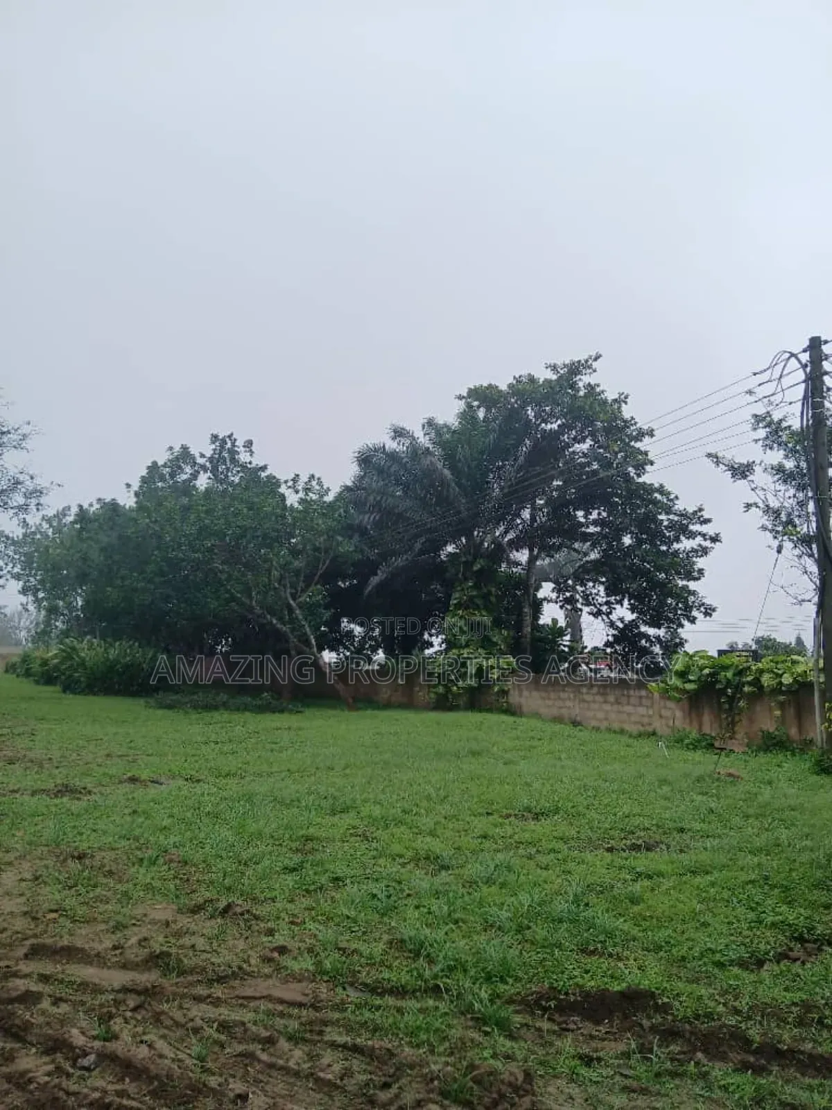 A. 1 Acre Of Main Roadside Land Available For Sale At Dzorwulu, in Dworwulu