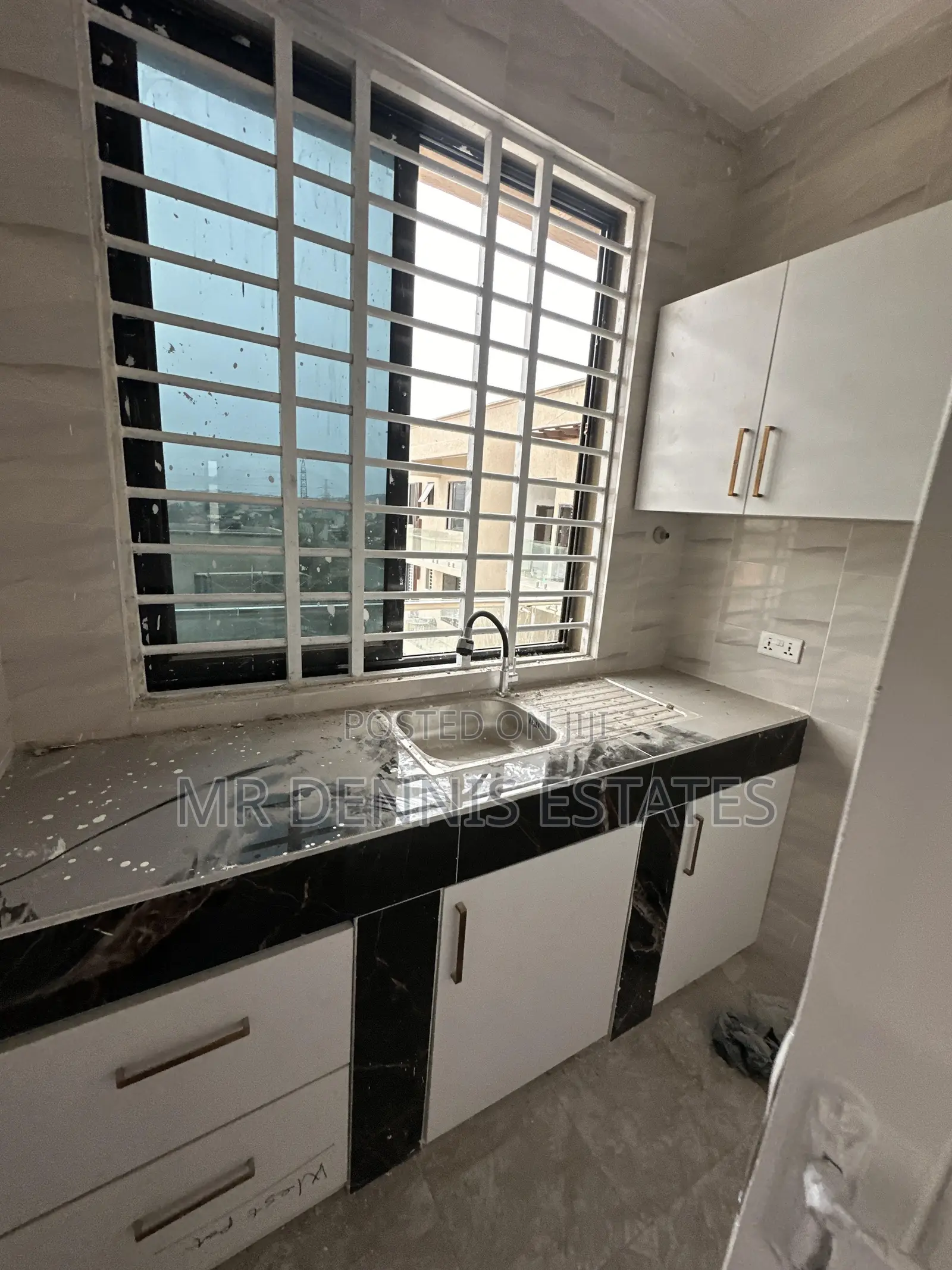 1bdrm Apartment in Westhills Mall for rent in West Hills Mall Area
