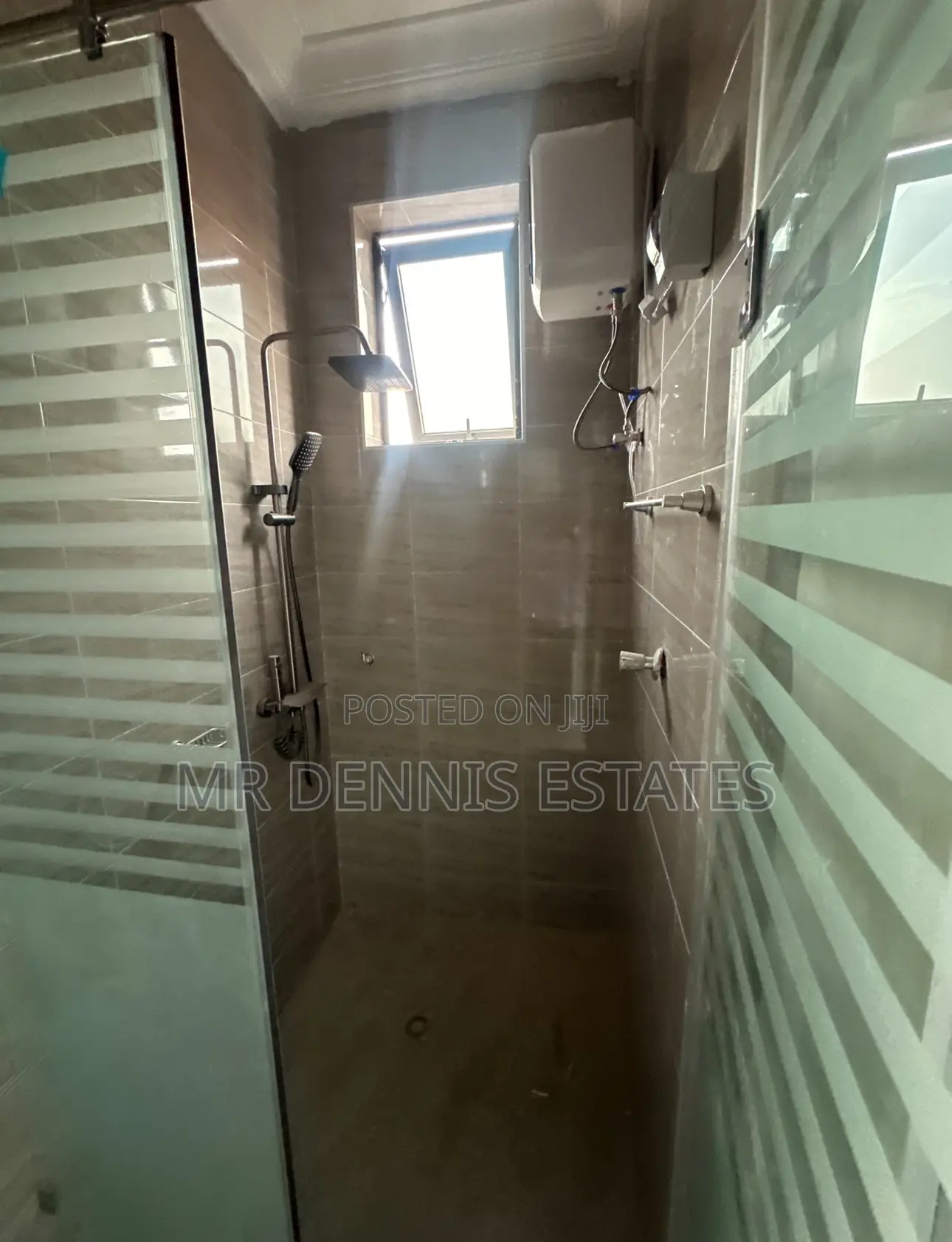 1bdrm Apartment in Westhills Mall for rent in West Hills Mall Area