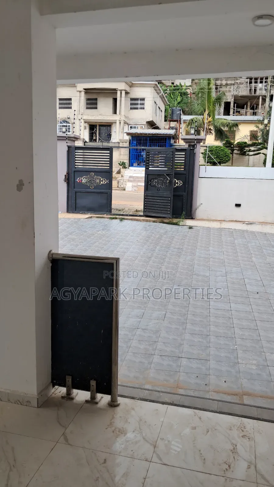 7bdrm House in Kwabenya, Pokuase for sale in Pokuase