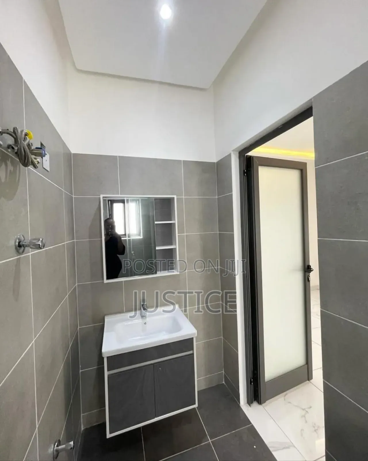 4bdrm Duplex in Lakeside Estate for rent in Lake Side Estate