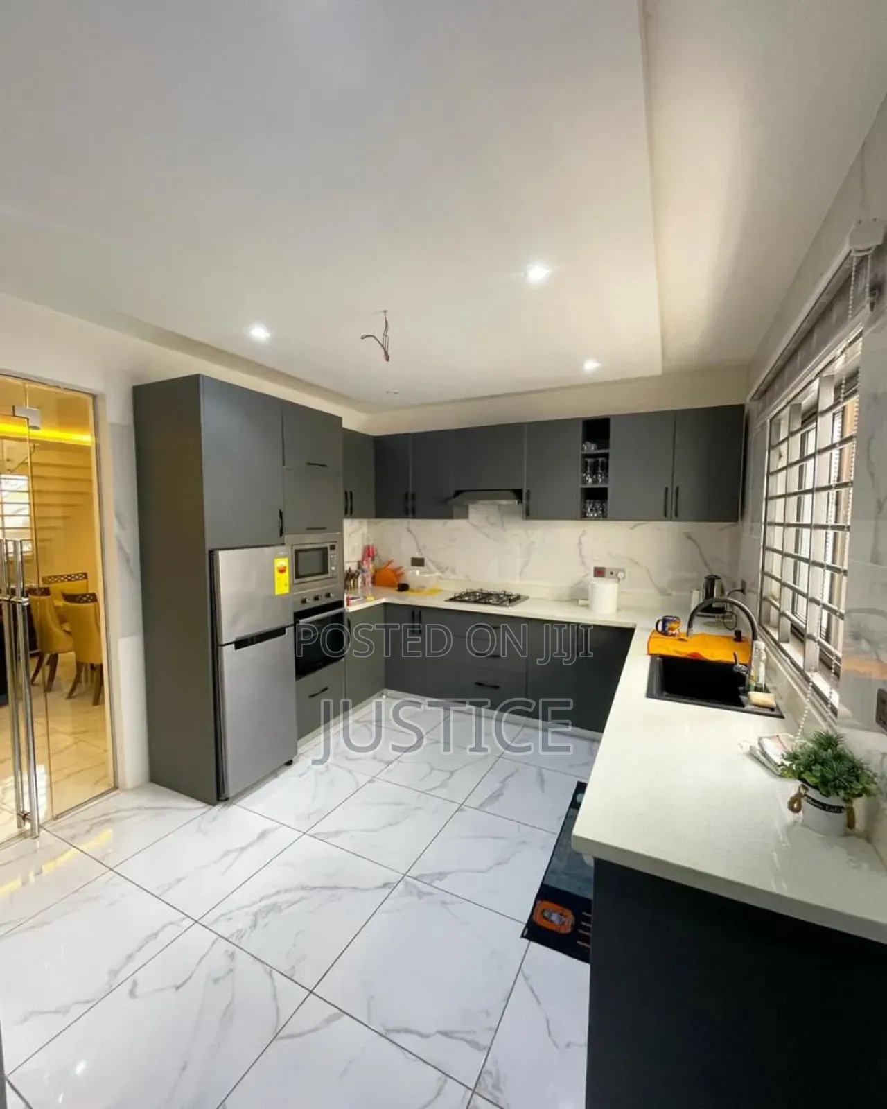 4bdrm Duplex in Lakeside Estate for rent in Lake Side Estate