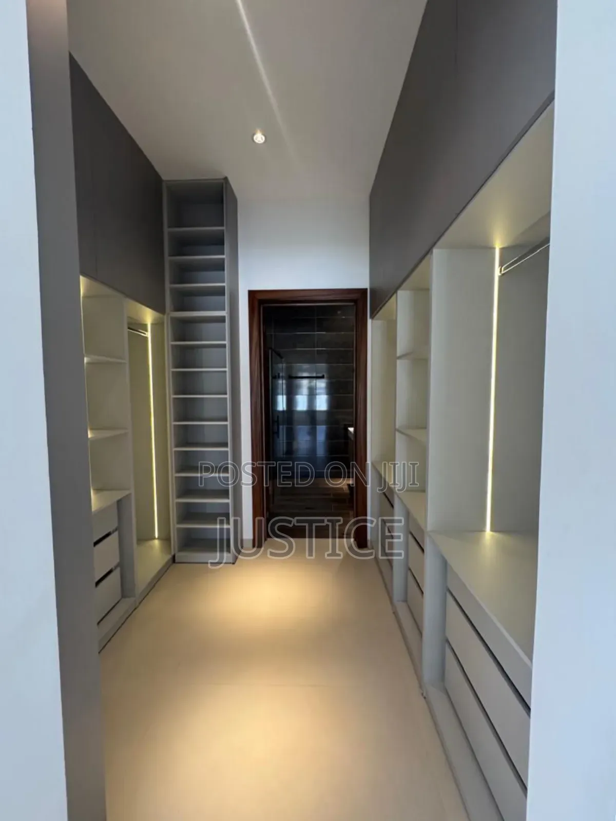 3bdrm House in Sakumono for sale in Sakumono
