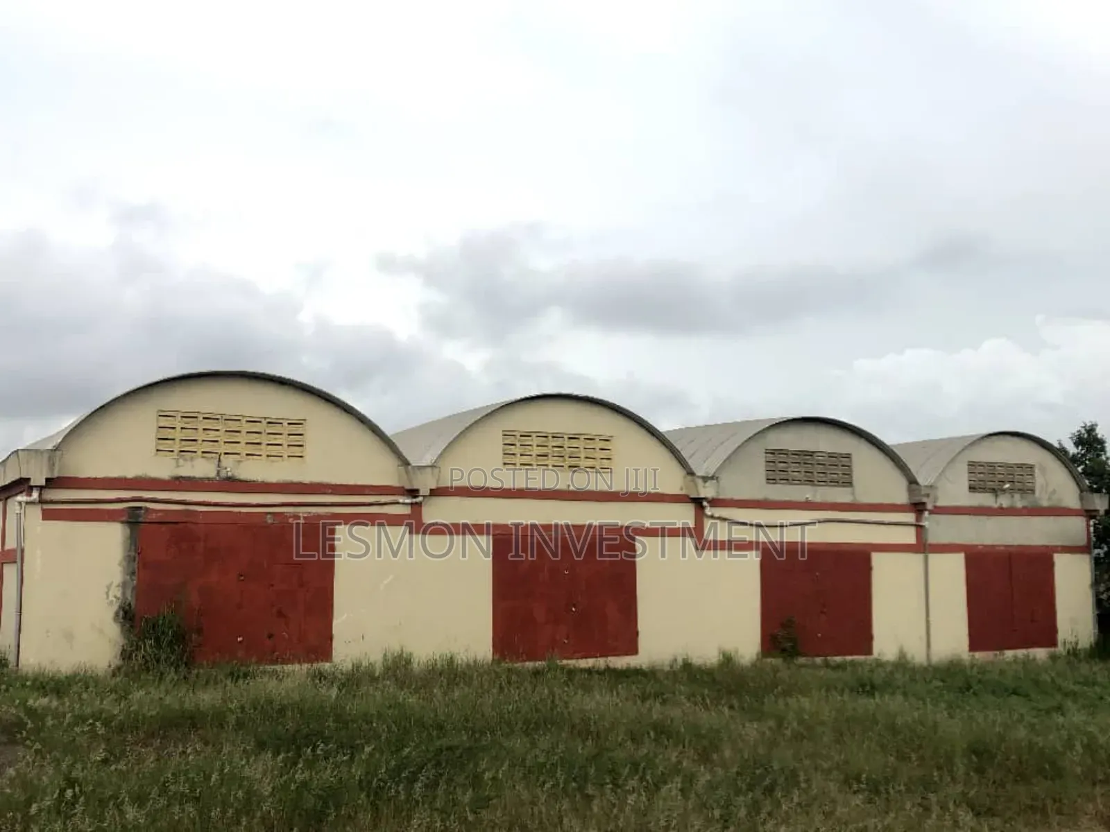 Warehouse Measuring 10000sqm for Rent in Tema Industrial Area $5 Per in Tema Metropolitan