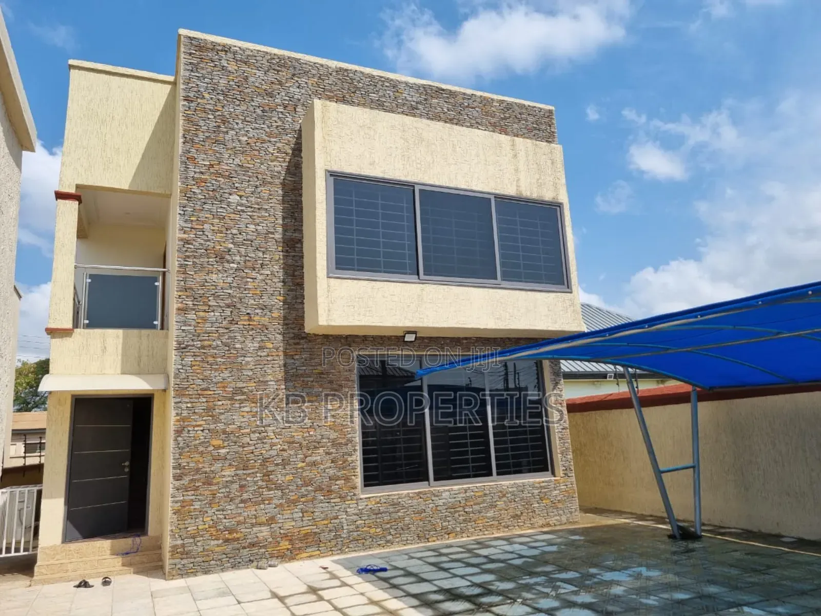 4bdrm Duplex in Kb Properties, Community 25 for rent in Community 25