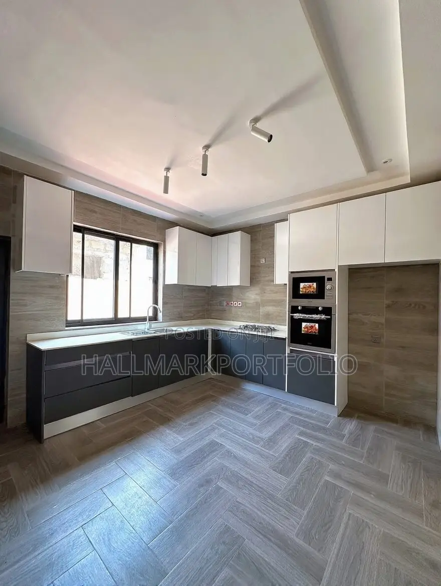 4bdrm House in East Legon Hills, Ashaley Botwe for sale in Ashaley Botwe