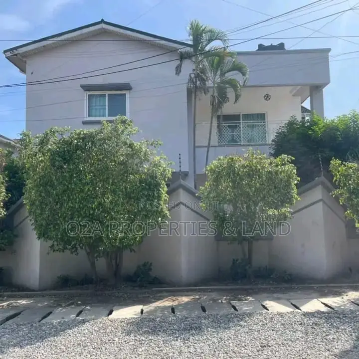 4bdrm House in East Legon, Bawaleshie for rent in Bawaleshie