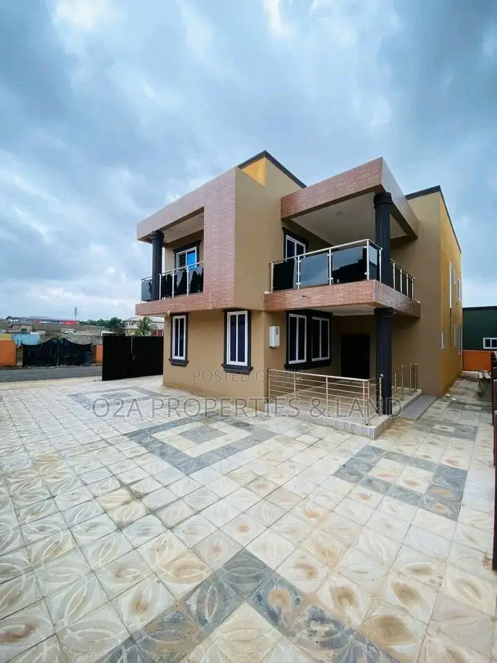 4bdrm House in Teshie Malik, New Town for sale in New Town
