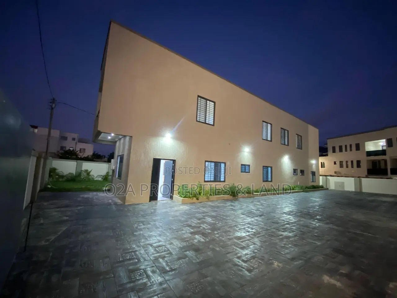 5bdrm Townhouse/Terrace in Tseaddo, Lake Side Estate for sale in Lake Side Estate