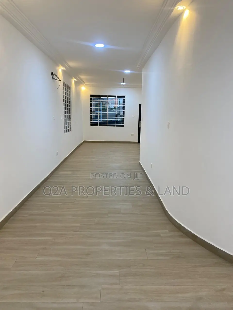 5bdrm Townhouse/Terrace in Tseaddo, Lake Side Estate for sale in Lake Side Estate